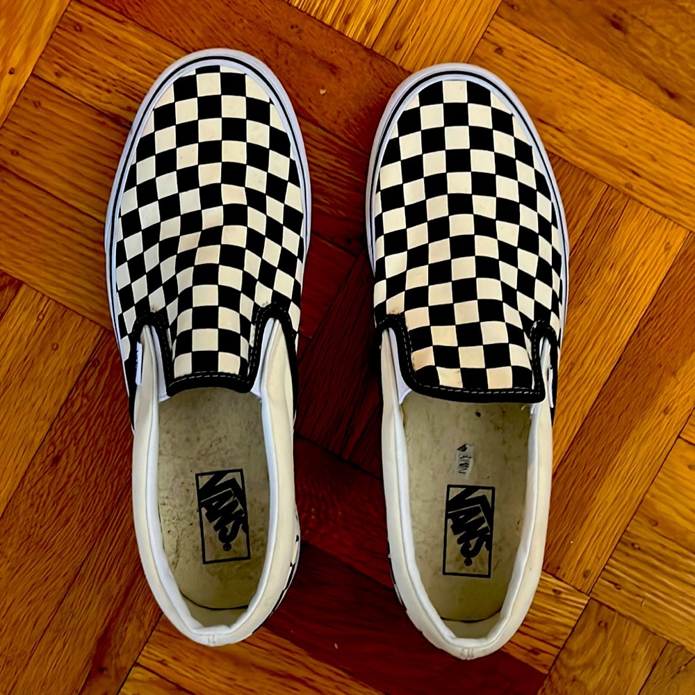 Men’s slip on checkered Vans